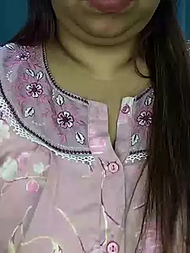 Ravina patil1 online show from January 19, 2026, 8:40 am