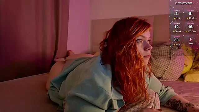 Tara Renn online show from September 9, 2025, 9:57 pm