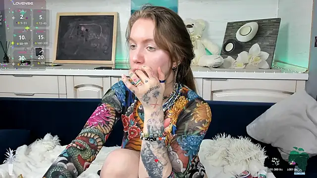 Mary Xextra online show from April 4, 2026, 9:16 am