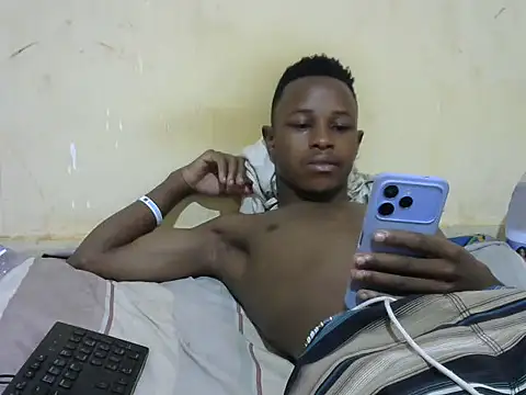 swthairydic online show from November 5, 2025, 9:01 am