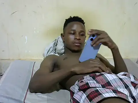 swthairydic online show from November 21, 2025, 11:04 pm