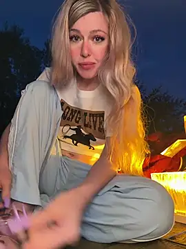 propertyofdaddy online show from April 15, 2026, 12:27 am