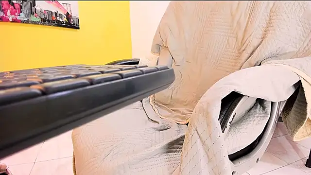 SaraSofia44 online show from April 21, 2026, 2:51 am