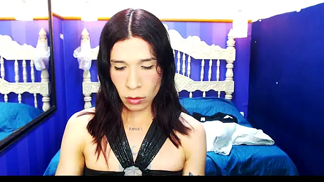 SaraSofia44 online show from October 15, 2025, 1:04 am