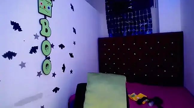 Snapshot of angelinebigcock chatting on February 26, 2025, 9:22 am angelinebigcock online show from February 26, 2025, 9:22 am