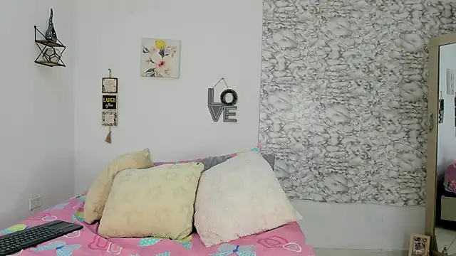 Snapshot of Canhela1 chatting on February 28, 2026, 5:29 am Canhela1 online show from February 28, 2026, 5:29 am