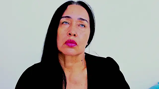 Snapshot of HorniestMilf chatting on February 22, 2026, 8:21 pm HorniestMilf online show from February 22, 2026, 8:21 pm