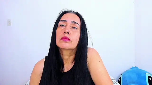 Snapshot of HorniestMilf chatting on February 20, 2026, 8:11 pm HorniestMilf online show from February 20, 2026, 8:11 pm