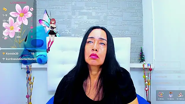 Snapshot of HorniestMilf chatting on November 5, 2025, 11:19 pm HorniestMilf online show from November 5, 2025, 11:19 pm