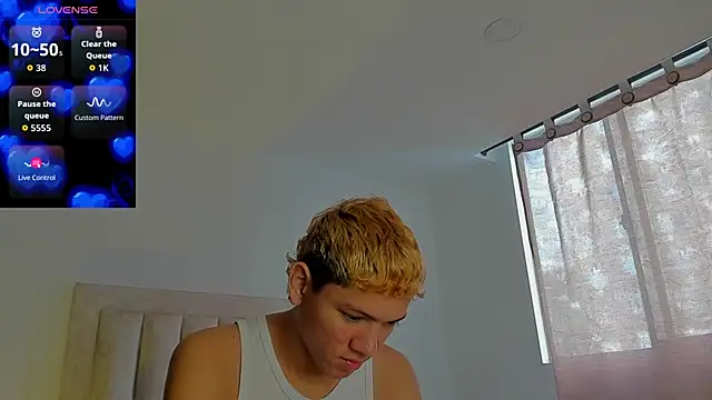 JulianRose 1 online show from November 9, 2025, 1:15 pm