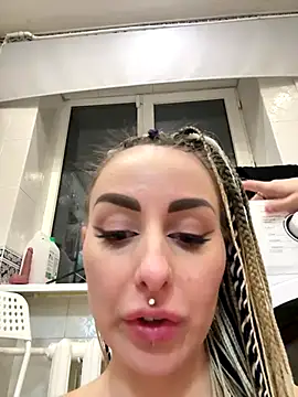 TwixCouple online show from December 1, 2025, 6:42 pm