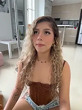 Melina-Smith online show from February 6, 2026, 7:43 pm