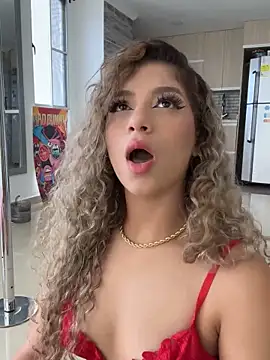 Melina-Smith online show from November 8, 2025, 7:06 pm