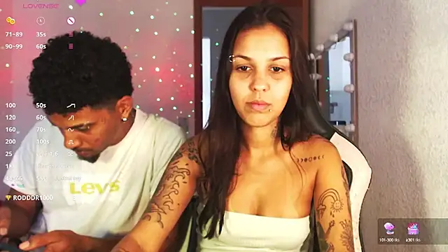 Snapshot of poliannaxx chatting on December 5, 2024, 6:28 pm poliannaxx online show from December 5, 2024, 6:28 pm