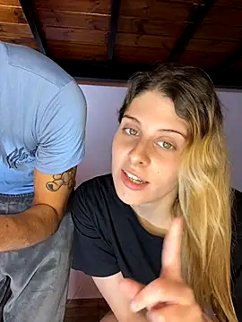 FlorBich online show from October 15, 2025, 1:52 pm