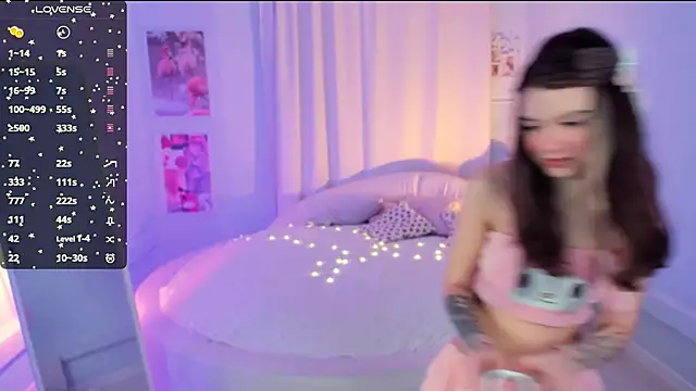 Snapshot of Lil_Amelie chatting on January 26, 2025, 2:19 pm Lil Amelie online show from January 26, 2025, 2:19 pm