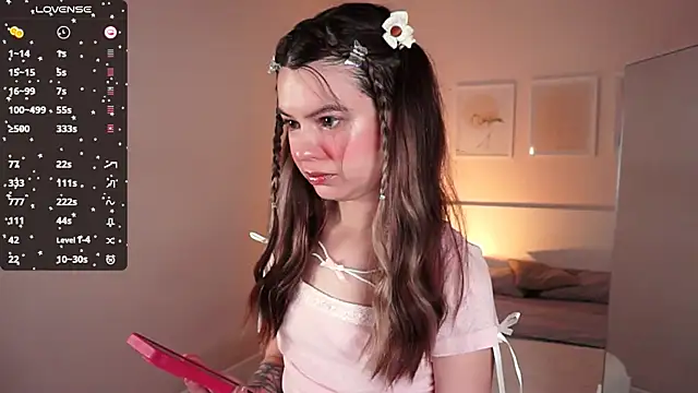 Snapshot of Lil_Amelie chatting on March 3, 2025, 7:13 am Lil Amelie online show from March 3, 2025, 7:13 am