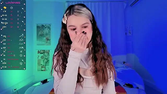 Snapshot of Lil_Amelie chatting on September 20, 2025, 1:49 pm Lil Amelie online show from September 20, 2025, 1:49 pm