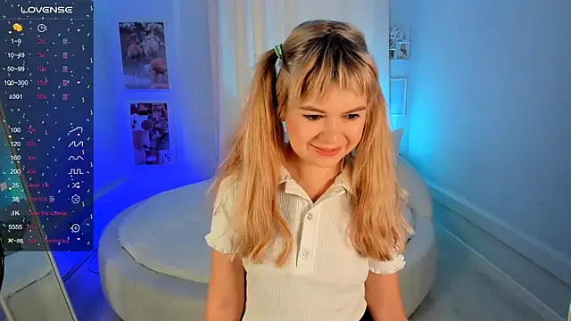 Lil Amelie online show from April 18, 2026, 8:16 am