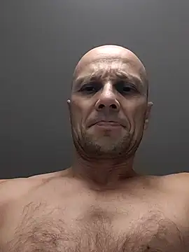 wedge75 online show from November 14, 2025, 6:11 pm