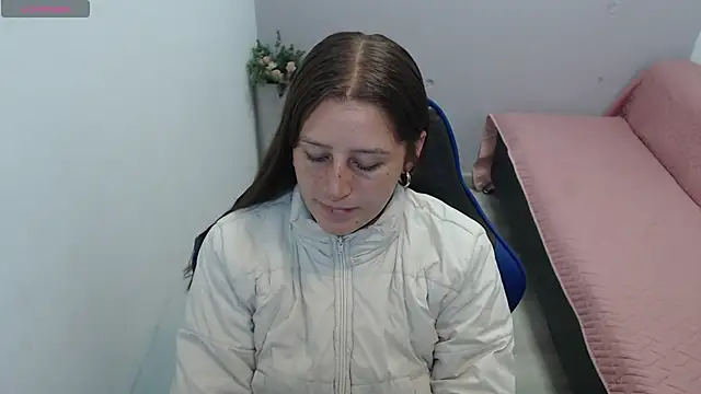 valerie diaz1 online show from September 9, 2025, 1:20 pm