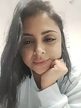 MelannyBell online show from November 25, 2025, 5:57 pm