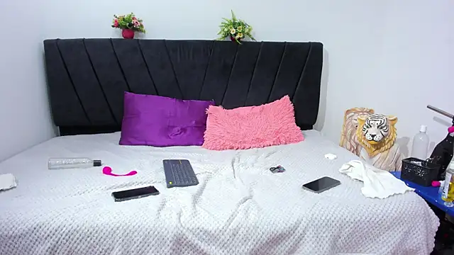 Snapshot of big-dicktop23 chatting on February 23, 2026, 6:58 am big-dicktop23 online show from February 23, 2026, 6:58 am