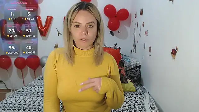 hotmilf4uxxx online show from March 23, 2026, 10:48 am