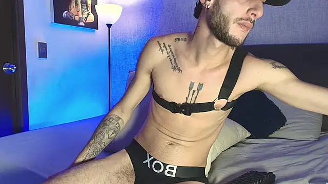 Sxxthiago online show from May 7, 2026, 6:28 am