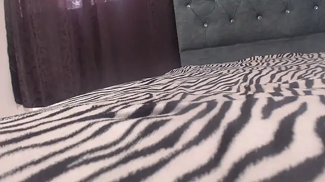 Elza Blonde online show from March 25, 2026, 1:54 pm