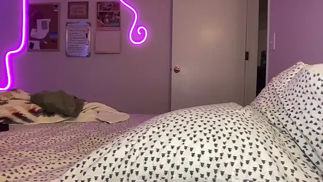 annabelleholly666 online show from December 23, 2024, 2:56 am