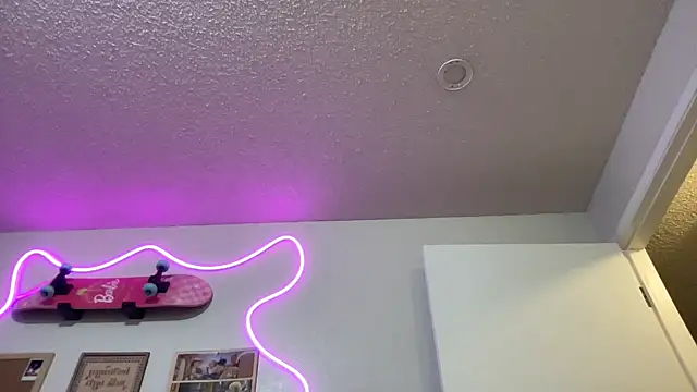 annabelleholly666 online show from December 10, 2024, 12:50 am