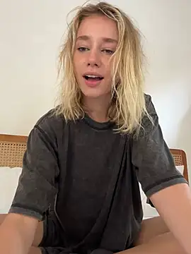 Snapshot of SSSATIVA_model chatting on January 12, 2025, 6:06 am SSSATIVA model online show from January 12, 2025, 6:06 am