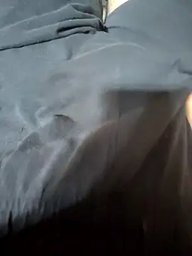 Snapshot of SplitPrestige19 chatting on November 26, 2025, 5:40 am SplitPrestige19 online show from November 26, 2025, 5:40 am