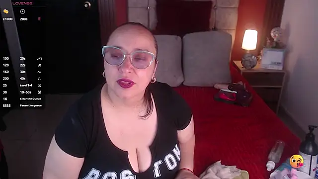 Natasha26  online show from September 29, 2025, 7:19 pm