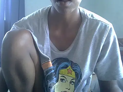 Snapshot of ElianeHot chatting on February 17, 2026, 9:17 am ElianeHot online show from February 17, 2026, 9:17 am