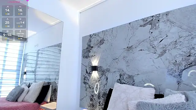 LIZ HOLMES online show from November 22, 2025, 12:04 pm