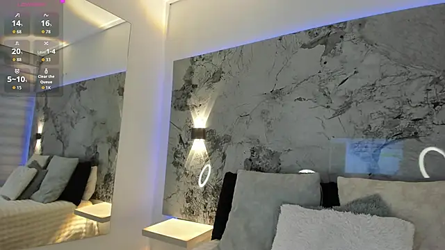 LIZ HOLMES online show from November 14, 2025, 11:03 am