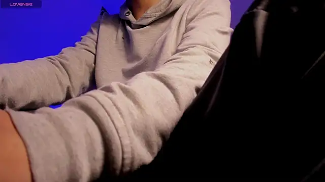 Snapshot of s_sven03 chatting on February 5, 2026, 8:37 pm s sven03 online show from February 5, 2026, 8:37 pm