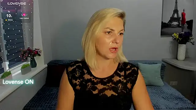 Snapshot of sweet___margaret chatting on September 17, 2025, 1:24 pm sweet margaret online show from September 17, 2025, 1:24 pm