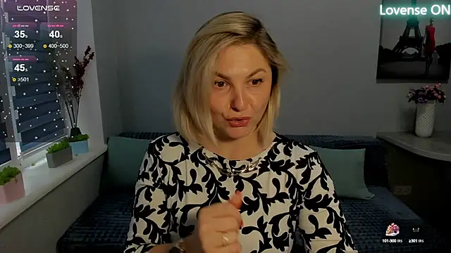 Snapshot of sweet___margaret chatting on February 15, 2025, 12:01 pm sweet margaret online show from February 15, 2025, 12:01 pm