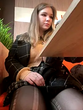 PumaShyXD online show from December 2, 2025, 11:12 am