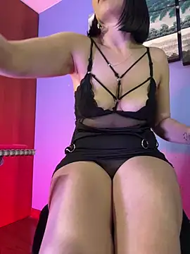 AdelleLennox cg online show from February 17, 2025, 1:22 pm