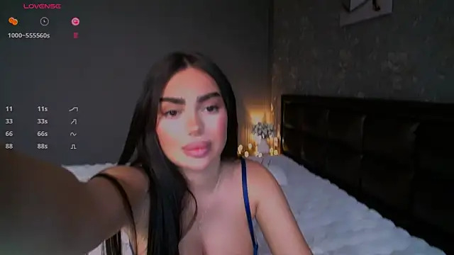 babyleilaa online show from January 6, 2025, 5:27 pm