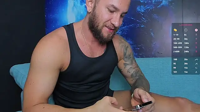 delessandro world online show from December 18, 2025, 3:44 am