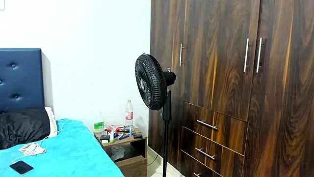 Snapshot of brenda_sofia2 chatting on November 10, 2025, 4:12 pm brenda sofia2 online show from November 10, 2025, 4:12 pm