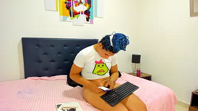 Snapshot of brenda_sofia2 chatting on October 21, 2025, 4:12 am brenda sofia2 online show from October 21, 2025, 4:12 am