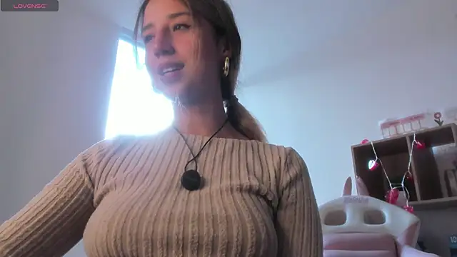 Snapshot of Natasna2 chatting on October 15, 2025, 9:12 pm Natasna2 online show from October 15, 2025, 9:12 pm