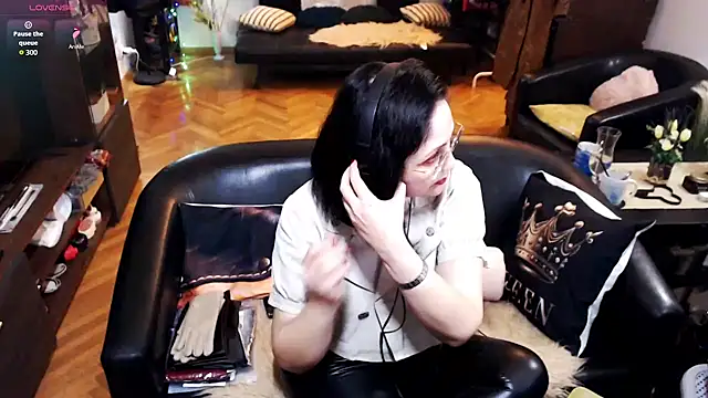 Snapshot of Imperatriza chatting on February 5, 2026, 9:54 pm Imperatriza online show from February 5, 2026, 9:54 pm