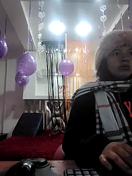 angelie 3 online show from November 7, 2025, 5:01 am